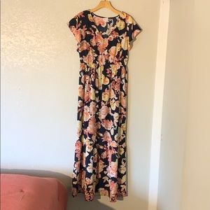 Maternity maxi dress